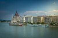 Budapest Akademia boat dock