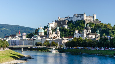  Shared shuttlebus from CK Cesky Krumlov hotel to Salzburg hotel 