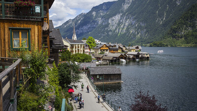Transfer door-to-door from Hallstatt to Salzburg