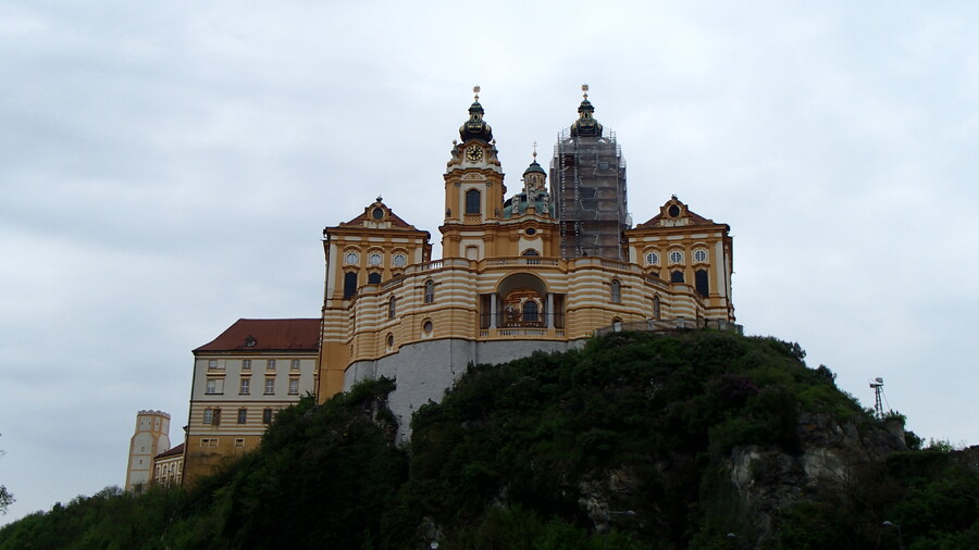 Transfer via Melk from CK Cesky Krumlov to Vienna